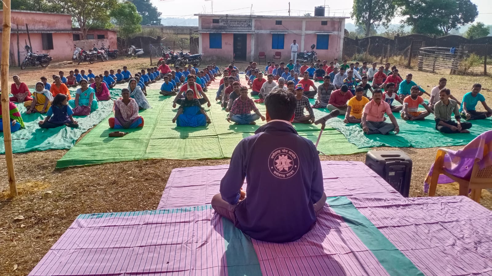 जशपुर के विशेष पिछडी जनजातियों में विकसित की जा रही है योग अभ्यास की आदतें