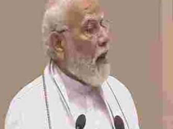 मुख्यमंत्रियों और मुख्य न्यायाधीशों के सम्मेलन में पीएम मोदी ने कहा राज्यों को अप्रासंगिक कानून हटाने चाहिए , चीफ जस्टिस ने कहा.. सबको रखना चाहिए लक्ष्मण रेखा का ध्यान..