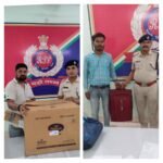 एसी बोगी में छुटा हजारों का बैग और एक कार्टन समान को रेसुब ने यात्रियों को सौपा