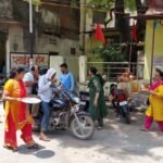 भीषण गर्मी के चलते लिनेस क्लब ने राहगीरों को मठ्ठा और सत्तु का शर्बत पिलाया