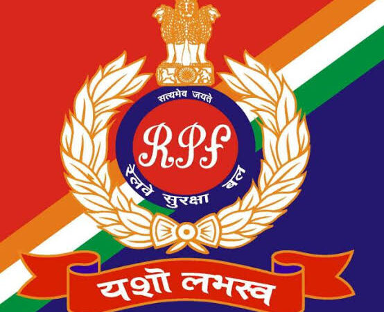 आरपीएफ  जोनल  मुख्यालय ने लम्बे समय से एक ही जगह में पदस्थ सौ से ज्यादा लोगों को इधर से उधर किया
