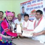 सूरज श्रीवास लक्ष्मी करियारे को मिला छत्तीसगढ़ फोक सिंगर अवार्ड 2022