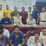 ग्राम लोधिया के नाला किनारे जुआ फड पर #खरसिया पुलिस की रेड कार्यवाही….