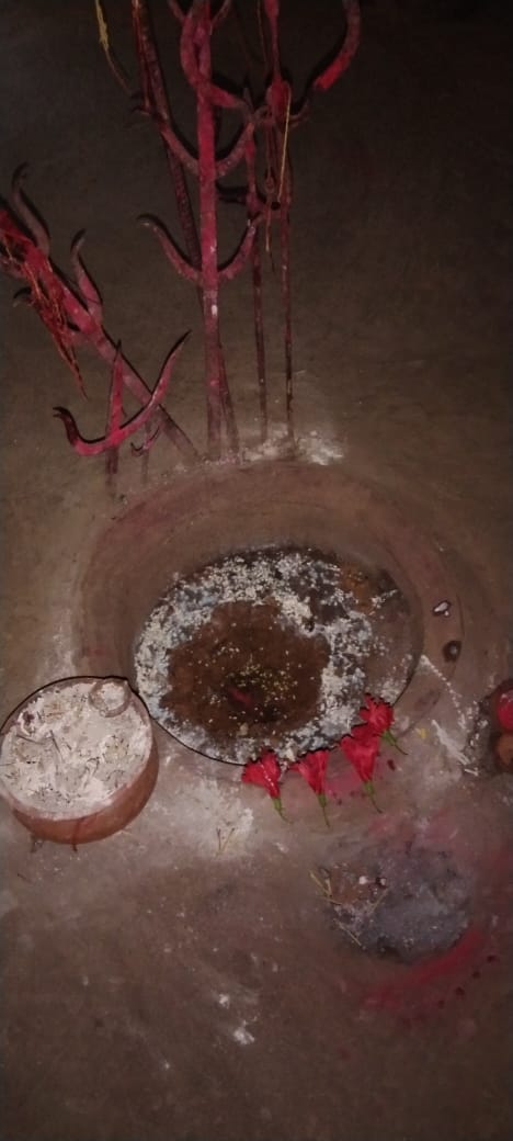 जशपुर :नन्हेसर शिव मन्दिर से चोरों ने शिवलिंग की चोरी की,तहसीलदार ने कहा कल तहकीकात करेंगे