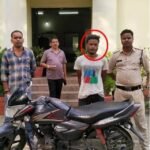 चोरी की बाइक बिक्री के लिए ग्राहक से सौदा तय कर रहा युवक आया चक्रधरनगर पुलिस के हाथ….