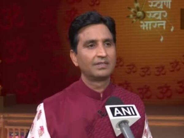 ब्रेकिंग न्यूज़- कवि कुमार विश्वास की गिरफ्तारी पर रोक