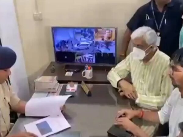 जगदलपुर पहुंचे टी एस सिंहदेव ने राहुल गांधी के खिलाफ अभद्र टिप्पणी को लेकर कपिल मिश्रा के खिलाफ एफआईआर लिखाई, कोको पाढ़ी भी उपस्थित रहे