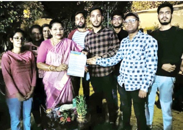 यूक्रेन युद्ध के कारण मेडिकल पढ़ाई बीच मे छोड़ चुके छात्रों को बहुत जल्द सुखद खबर केंद्र की भाजपा सरकार देने की तैयारी में- रेणुका सिंह (केंद्रीय राज्यमंत्री)