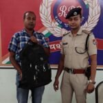 सीमा की सुरक्षा करने वाले जवान के सामान की सुरक्षा रेलवे सुरक्षा बल बिलासपुर ने  किया वापस