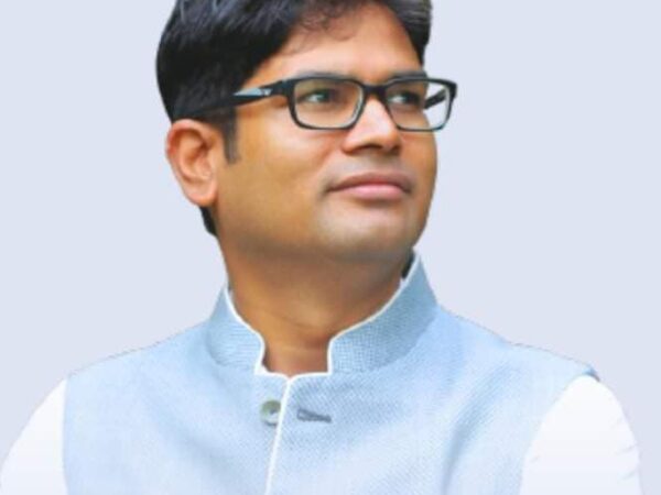 कांग्रेस सरकार बदलापुर की राजनीति कर रही है : शकील अहमद