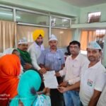 एकमुश्त बिजली बिल से परेशान ग्रामीणों का दर्द को लेकर आम आदमी पार्टी ने छ ग विद्युत वितरण चकरभाठा के कनिष्ठ यंत्री को सौंपा ज्ञापन