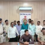 रायगढ़ पुलिस ने किया डाक सेवक भर्ती में फर्जीवाड़े का खुलासा  फर्जी अंकसूची के जरिए नौकरी लगवाने वाले गिरोह का सरगना समेत 7 आरोपी गिरफ्तार…..