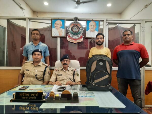 Mission operation Narcos : आरपीएफ एवं जीआरपी बिलासपुर के संयुक्त कार्रवाई से तैय्यबा चौक का हस्सू को  4 किलो गांजा के साथ धरदबोचा