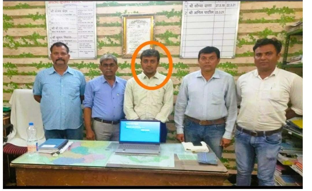 रेसुब गोंदिया की अपराध गुप्तचर टीम ने दवाई दुकान में मारा छापा 13 अवेध ई टिकट बरामद