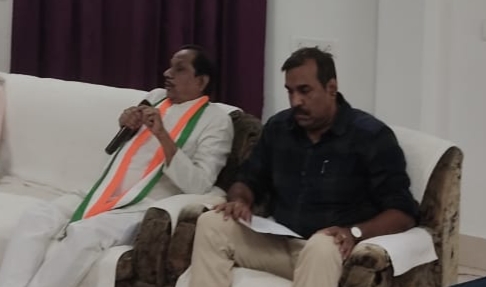 राज्य सहकारी बैंक अध्यक्ष बैजनाथ चंद्राकर  प्रेस वार्ता में नहीं बता पाए कि 2018 के बाद कितने किसानों के ऋण माफ किया ?