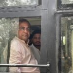 राहुल गांधी से ईडी के द्वारा लगातार पूछताछ को लेकर परेशान किए जाने को लेकर विधायक शैलेष पांडेय सहित छत्तीसगढ़ के विधायकों ने दिल्ली में गिरफ्तार दी