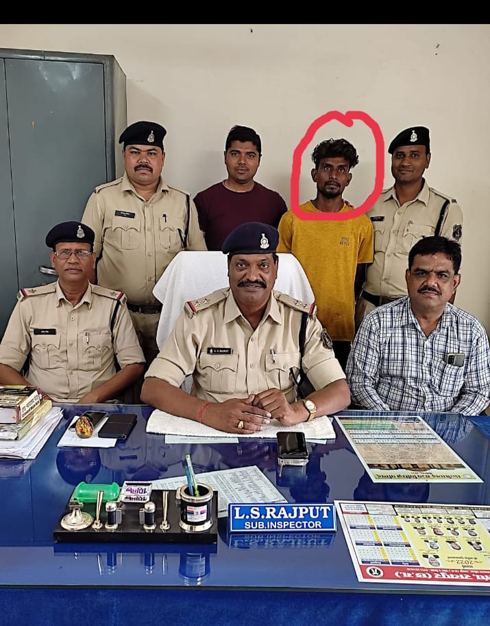 समता एक्सप्रेस में लूट के आरोपी को आर.पी.एफ.एवं जी.आर.पी. की सयुक्त टीम द्वारा दबोचा गया