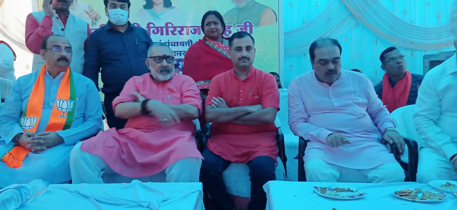 ग्राम रजकम्मा पहुँचे केंद्रीय मंत्री, राज्य सरकार पर जमकर बरसे