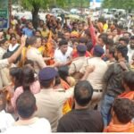 चर्च निर्माण का विरोध, निगम का घेराव
