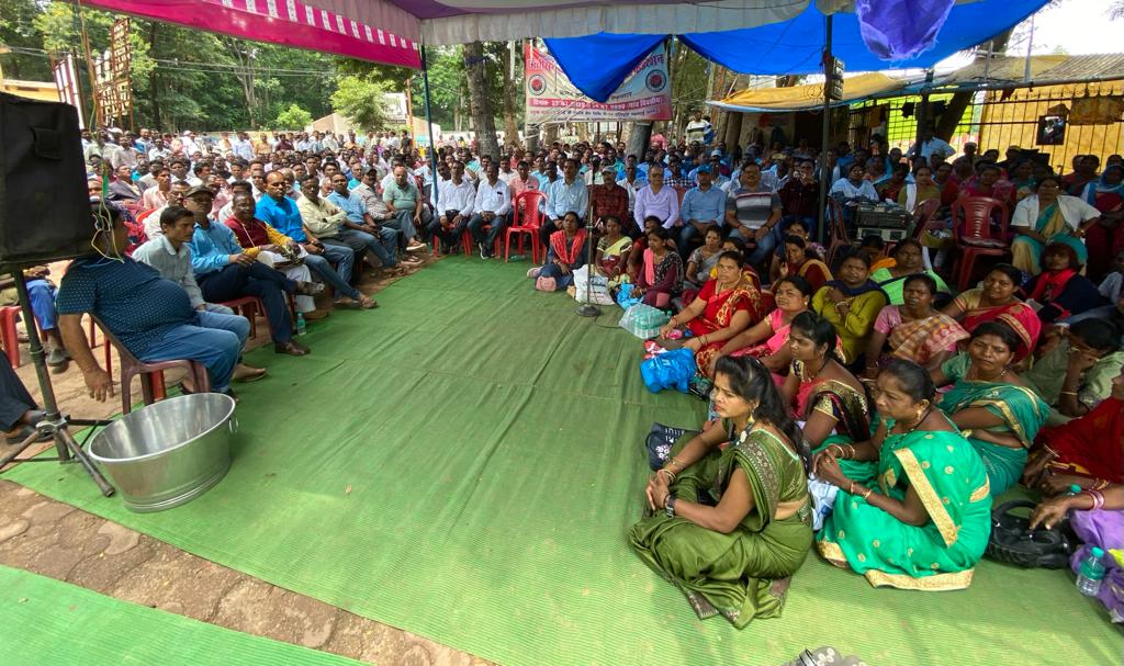 आक्रोश रैली के साथ कर्मचारियों अधिकारियों ने मनाया हरेली तिहार