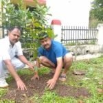 आजादी के 75 वर्ष पूर्ण होने के उपलक्ष्य में … रेसुब ब्रजराजनगर ने रेल्वे कालोनी में लगाये 450 पेड़
