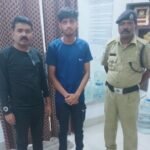 12 वीं में फेल होने पर युवा ट्रेन से भागा सूचना मिलने पर  रेसुब रायगढ ने युवा को ट्रेन से उतार परिजनों को सौपा