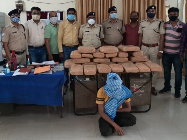 रेसुब रायपुर मंडल टास्क टीम ने NDPS के तहत पकड़े गए आरोपी से 70 किलो गांजा कीमत 3,47,000 की बरामदी कर कोर्ट ने  कारावास एवं अर्थदंड से दंडित किया