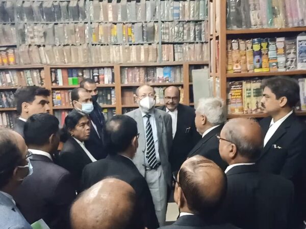 छत्तीसगढ उच्च न्यायालय के मुख्य न्यायाधिपति माननीय श्री अरूप कुमार गोस्वामी  रायगढ़ के अल्प कालीन प्रवास पर जिला अधिवक्ता संघ, रायगढ़ पहुंचे