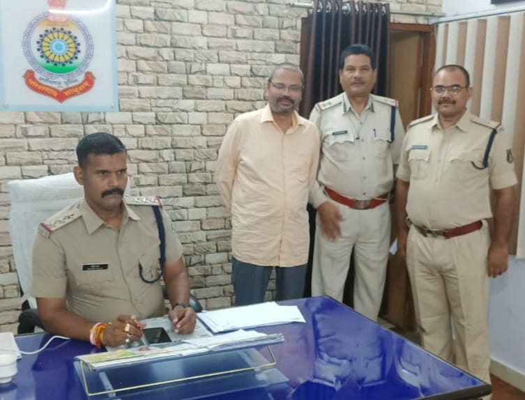 रायगढ़ के व्यवसायी को 2.78 करोड की चपत लगाने वाला आरोपी गिरफ्तार……