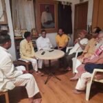 प्रदेश भाजपा अध्यक्ष अरूण साव छात्र राजनीति के समय के मार्गदर्शक रहे मदनदास देवी, सदाशिव देवघर से लिया आशीर्वाद