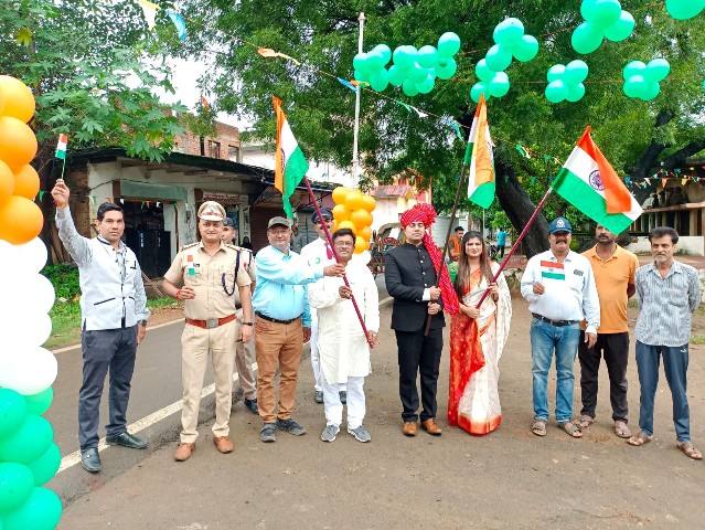 रेल्वे स्टेशन शहडोल में ध्वजारोहण कार्यक्रम के साथ साथ विशाल तिरंगा रैली का आयोजन