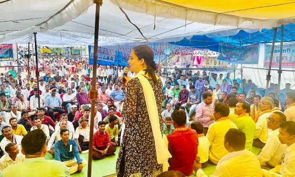 दैनिक वेतन भोगियों के साथ सरकार ने किया वादा खिलाफी – ऋचा जोगी