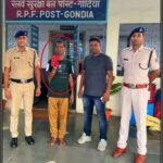 नागपुर का शातिर चोर ट्रेन से मोबाइल पार करते रेसुब गोंदिया के हत्थे चढ़ा रेसुब गोंदिया को मिली शानदार कामयाबी