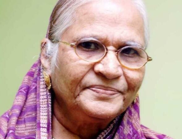 आंध्र प्रदेश के चीफ जस्टिस प्रशांत मिश्रा जी की माता श्रीमती नलिनी मिश्रा  का दुखद निधन