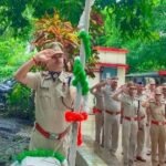 रेलवे सुरक्षाबल पोस्ट रायपुर के प्रागंण में 75 वें स्वंतत्रता दिवस पर एम के मुखर्जी पोस्ट प्रभारी ने झंडारोहण किया