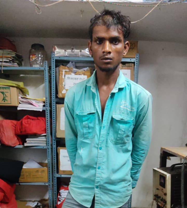 जूटमिल प्रभारी कमल पटेल की सक्रियता से *जमानत में छूटने के बाद आरोपी फिर किया लूटपाट, जूटमिल पुलिस ली हिरासत में