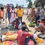 खिलाड़ी की मौत को लेकर सड़क पर बैठे भाजपाई और ग्रामीणजन, धरने में पचास लाख मुआवजा नौकरी की मांग सहित दोषियों पर एफ आई आर पर आंशिक मांगे पूरी हुई
