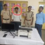 शहडोल में अमर फोटो स्टूडियो में आरपीएफ शहडोल की रेड संचालक को 39 टिकट के साथ पकड़ा