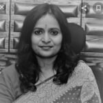 कलेक्टर रानू साहू का  गहरा नाता रहा है विवादों से पूर्व मंत्री अमर अग्रवाल ने भी विकास कार्यों की फाइल लटकाने को लेकर जमकर फटकार लगाया था मंत्री जयसिंह अग्रवाल के कार्यों पर भी अड़ंगेबाजी किया करती थीं