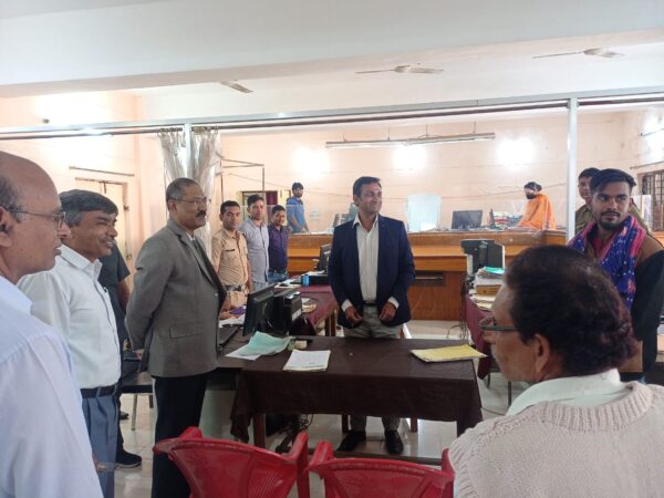 वर्ष 22 के अंतिम नेशनल लोक अदालत में 2 लाख 81 हजार 509 प्रकरणों को निराकृत तथा मोटर दुर्घटना दावा के प्रकरणों में एक अरब से ज्यादा का मुआवजा राशि स्वीकृत