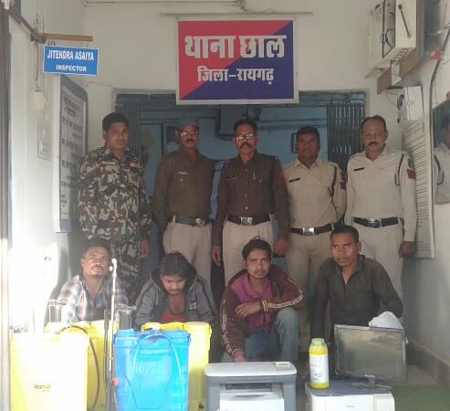 दुकानों के अल्बेस्टर तोड़कर चोरी करने वाले 4 आरोपियों को छाल पुलिस की गिरफ्तार…..