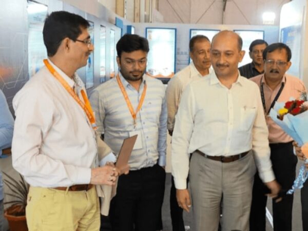 राज्योत्सव 2022: ‘मेक इन छत्तीसगढ़’ तर्ज पर निर्मित कंप्यूटर न्यूमेरिकल कंट्रोल मशीन बनी आकर्षण का केंद्र…!!