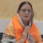 सेंट्रल गुरुद्वारा गोड़पारा महिला सत्संग के अध्यक्ष बनी मीना सलूजा.. सर्वसम्मति से चुना गया अध्यक्ष.. सिरोपा पहनाकर किया गया सम्मानित..