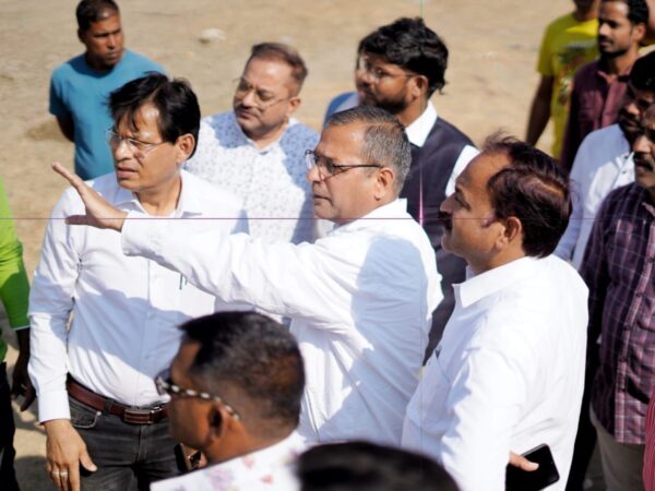 विधायक शैलेश पांडे ने निर्माण कार्यों का किया बारीकी से अवलोकन काम में तेजी लाने के लिए निर्देश, बिलासपुर शहर की शान होगा जतिया तालाब- विधायक शैलेश पांडेय