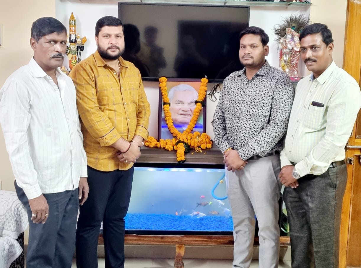 अटल जी देश के सर्वमान्य नेता थे उनके जैसा ना दूजा कोई हुआ ना होगा- रौशन सिंह
