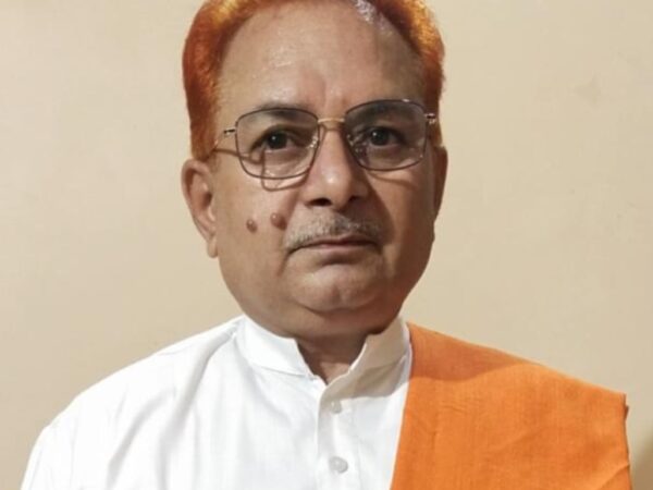 जिले के वरिष्ठ पत्रकार मनोज द्विवेदी ने पत्रकारिता को दिया विराम