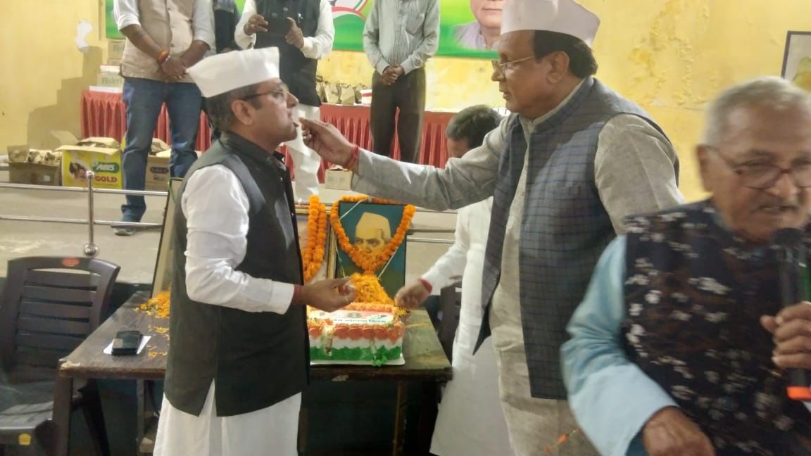 राहुल गांधी देश में लोगों को जोड़ने का काम कर रहे,कांग्रेस की स्थापना दिवस पर  बोले विधायक शैलेष पांडेय