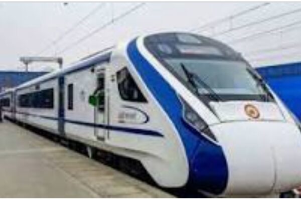 नागपुर -बिलासपुर –  के मध्य ’’वंदेभारत एक्सप्रेस’’ के परिचालन को देखते रायपुर मंडल के पोस्ट क्षेत्राधिकार के ग्रामों में चलाया जा रहा है जागरूकता अभियान