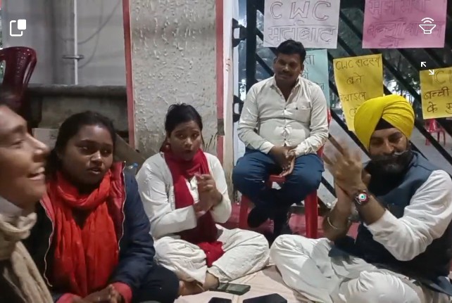 ब्रेकिंग न्यूज:आप पार्टी ने बिलासपूर कलेक्टर कार्यालय के गेट के सामने रात में धरना पर बैठे पुलिस मानमानोव्वल में जुटा
