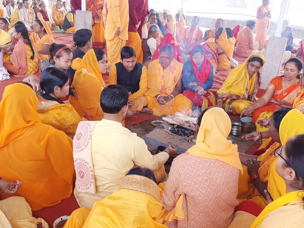 गायत्री एवं गौ सेवा साधना संस्थान बैसपाली में 108 कुंडीय गायत्री महायज्ञ के लिए भूमि पूजन संपन्न
